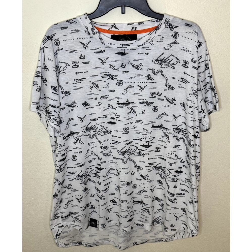 BROOKLYN STANDARD MENS WHITE SHORT SLEEVE T-SHIRT WITH COOL GRAPHIC SIZE LARGE